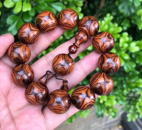 海南黄花梨现今价格到底多少?先别急着掏钱,让我先给你扒点内幕! 海南黄花梨现今价格